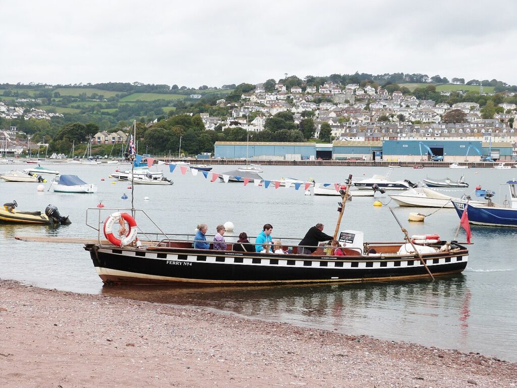The Ferryman is preparing to leave - geograph.org.uk - 4695888.jpg
